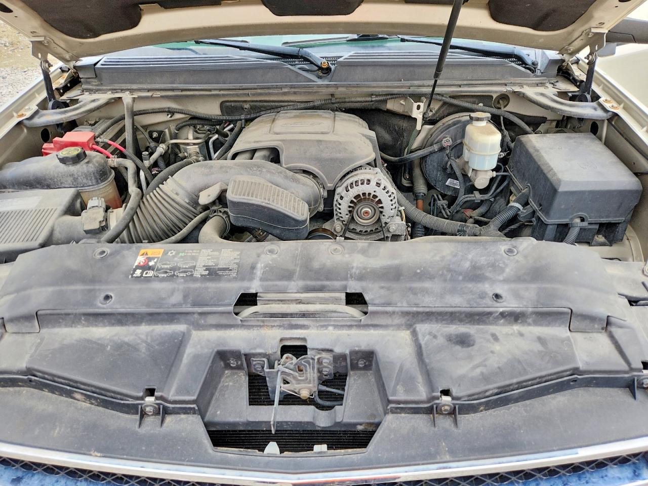 2014 Chevrolet Suburban C1500 Lt - zdjęcie 11
