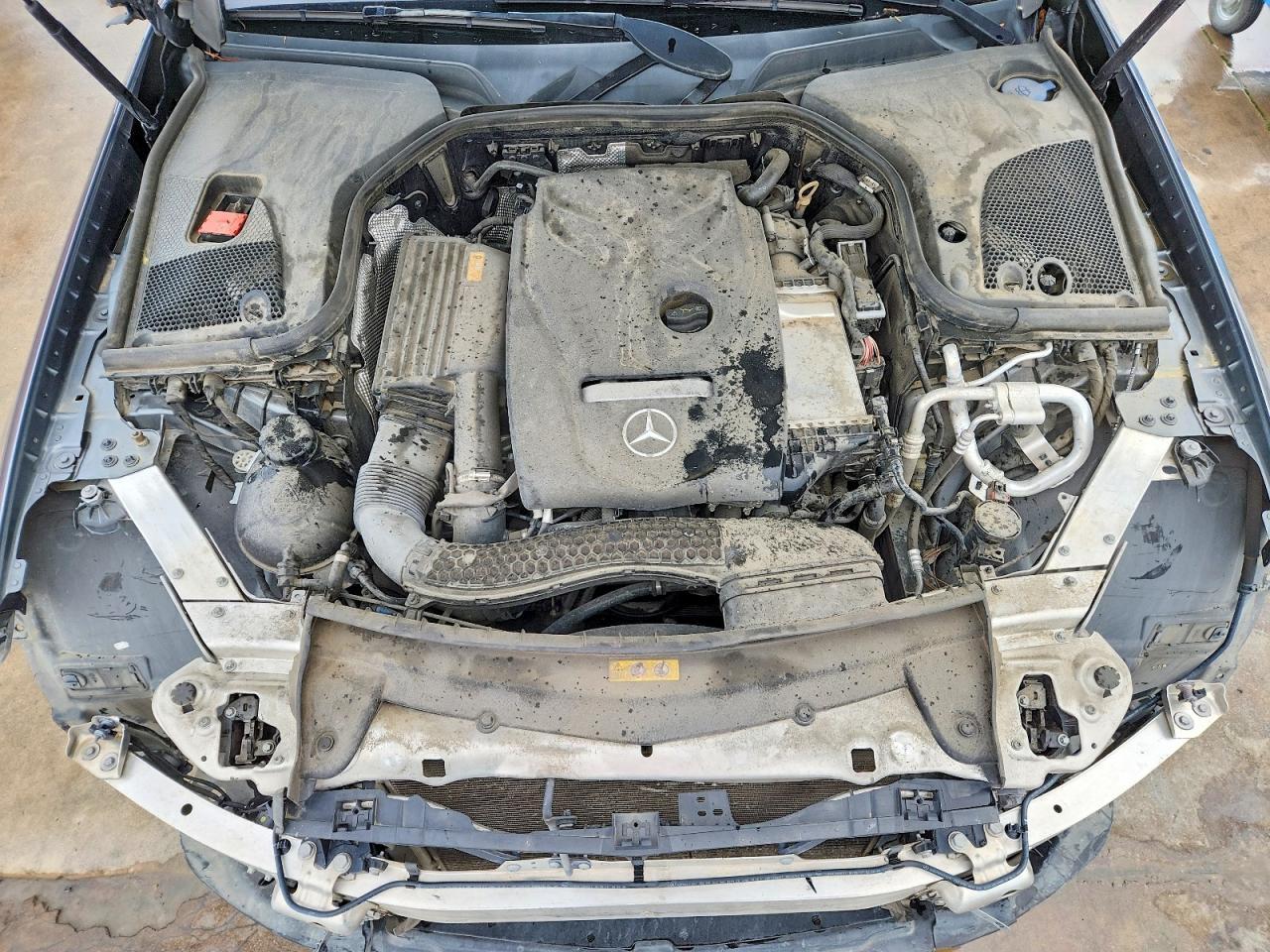 2018 Mercedes-Benz E 300 - zdjęcie 11