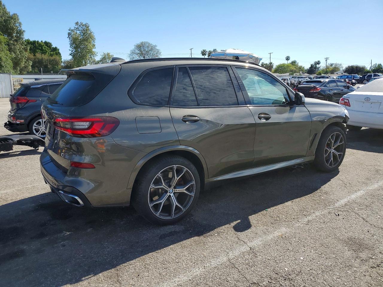 2021 BMW X5 Sdrive 40I - zdjęcie 3