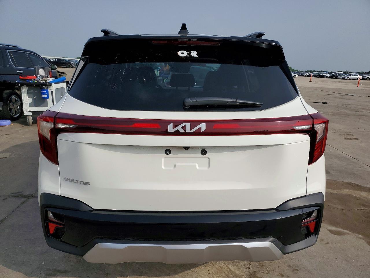 2026 Kia Seltos S - zdjęcie 6