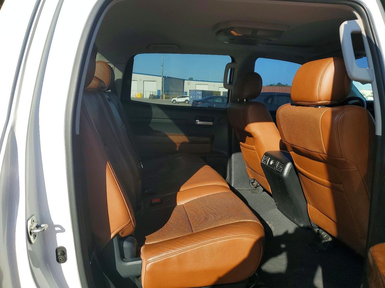 2013 Toyota Tundra Platinum - zdjęcie 10