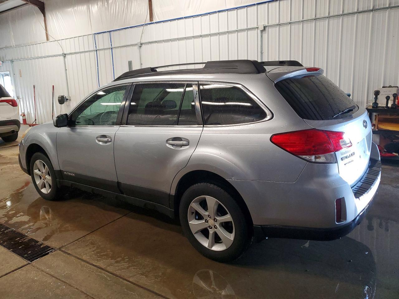 2013 Subaru Outback 2.5I Premium - zdjęcie 2