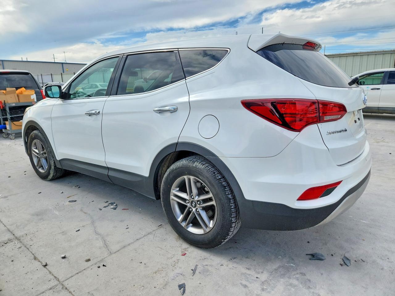 2017 Hyundai Santa Fe Sport 2.4L - zdjęcie 2