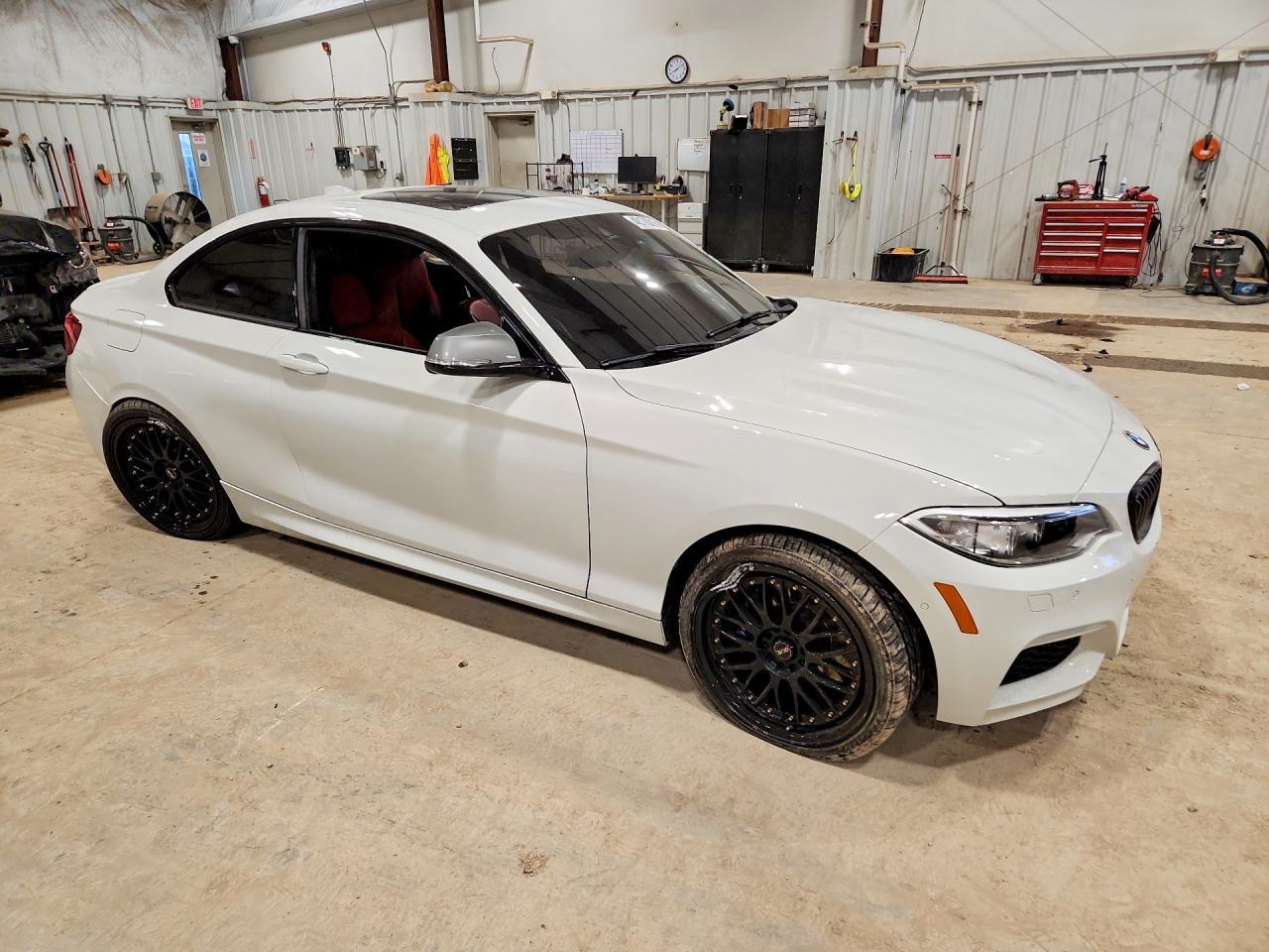 2017 BMW M240Xi - zdjęcie 4