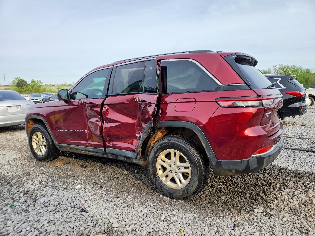 2023 Jeep Grand Cherokee Laredo - zdjęcie 2