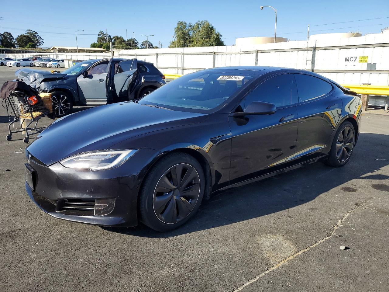 2018 Tesla Model S - zdjęcie główne