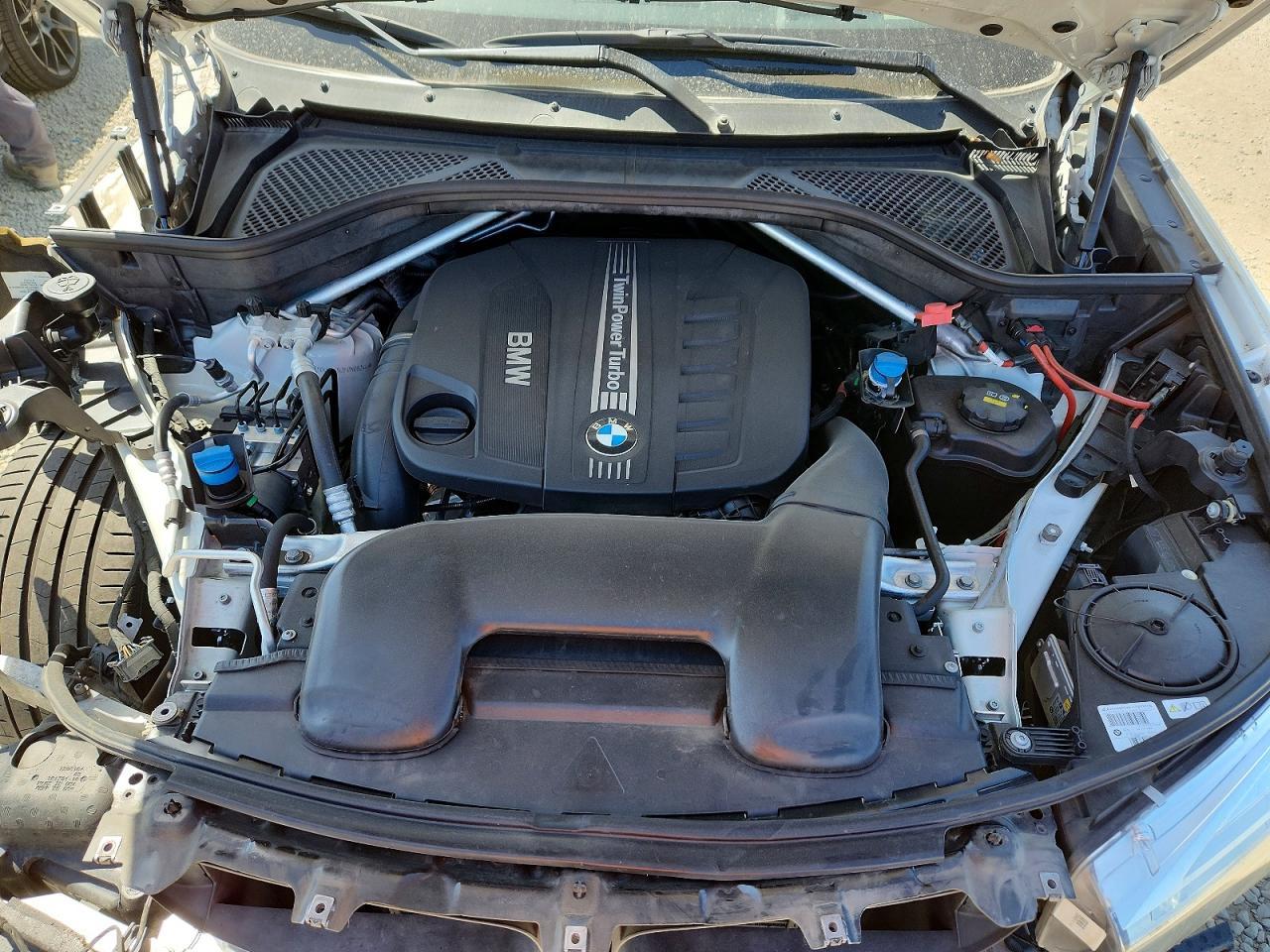 2015 BMW X5 xDrive35D - zdjęcie 12
