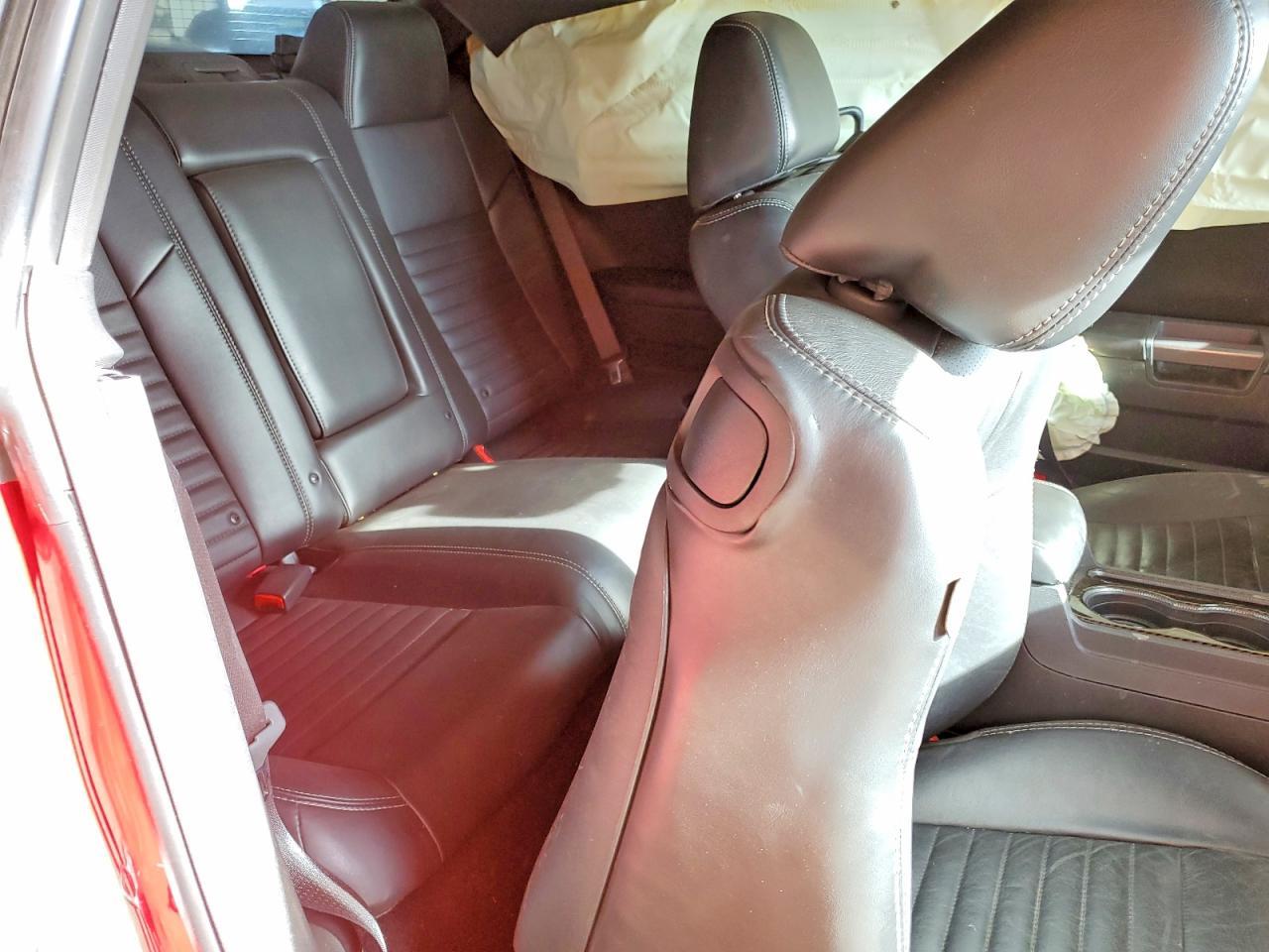 2013 Dodge Challenger R - zdjęcie 10