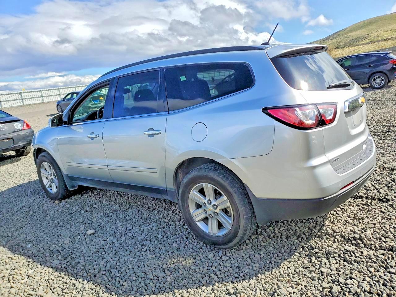 2014 Chevrolet Traverse Lt - zdjęcie 2