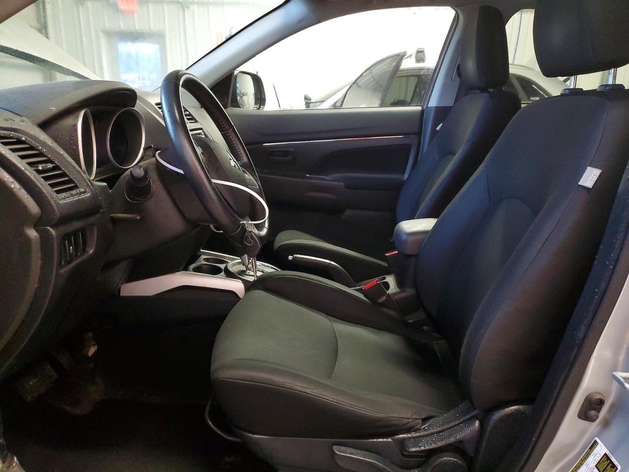 2014 Mitsubishi Outlander Sport Es - zdjęcie 7