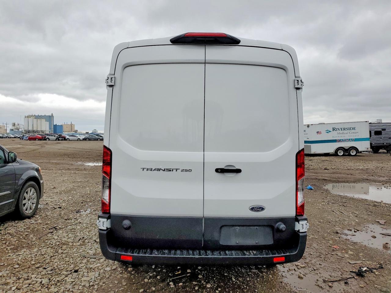 2024 Ford Transit T-250 - zdjęcie 6