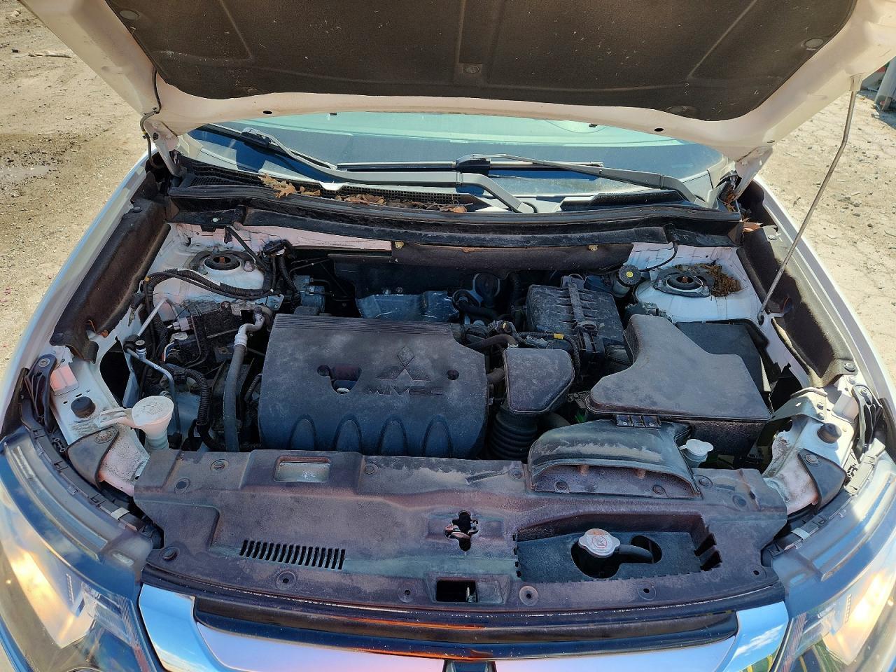 2018 Mitsubishi Outlander Se - zdjęcie 12