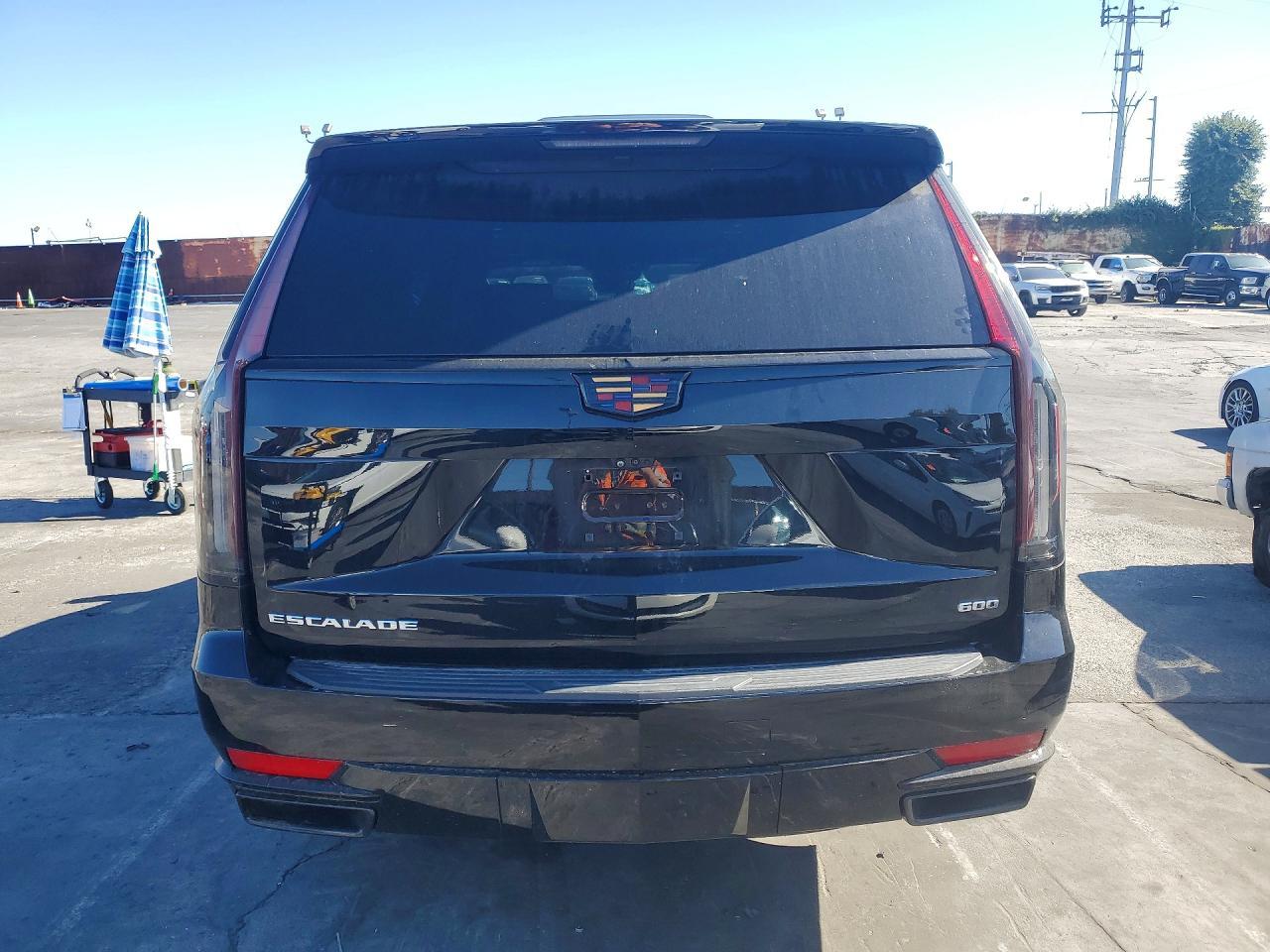 2023 Cadillac Escalade Premium Luxury - zdjęcie 6