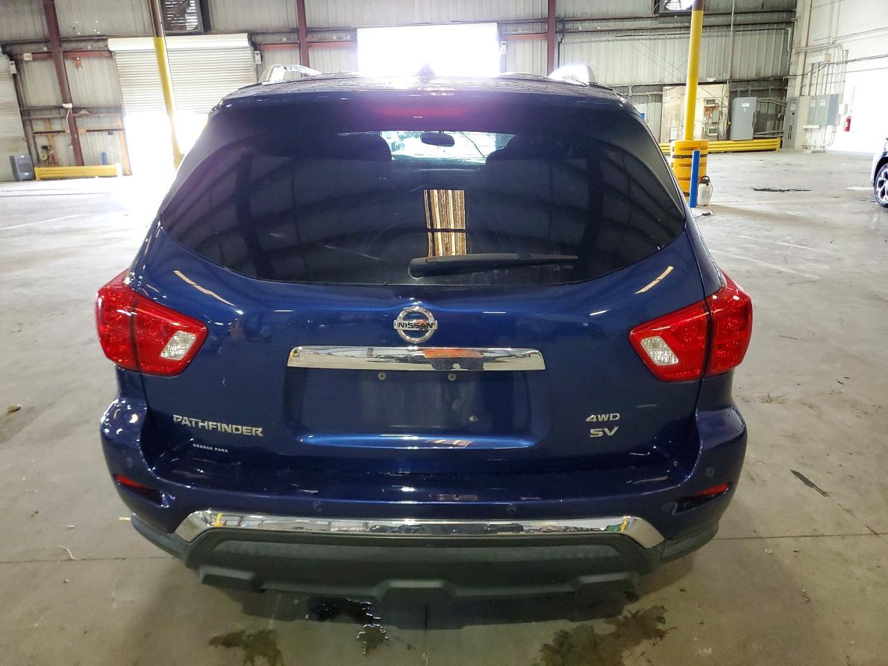 2020 Nissan Pathfinder Sv - zdjęcie 6