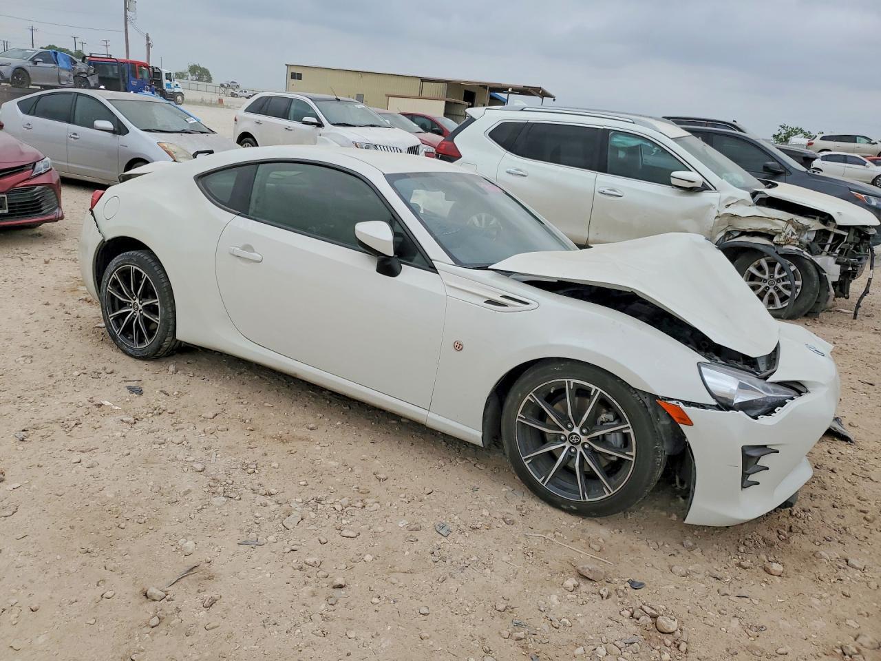 2019 Toyota 86 Base - zdjęcie 4