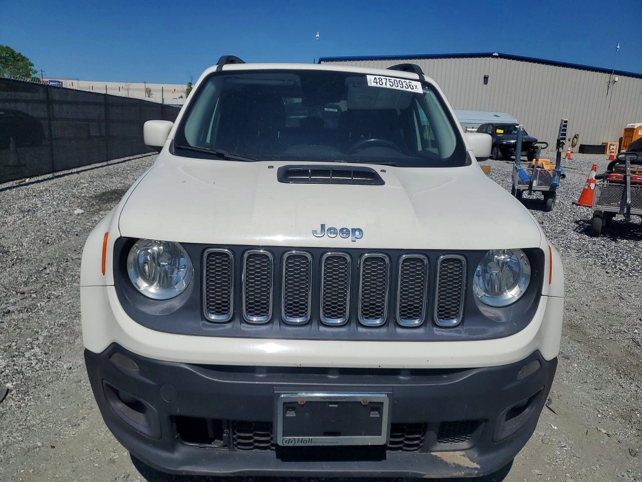 2016 Jeep Renegade Latitude - zdjęcie 5