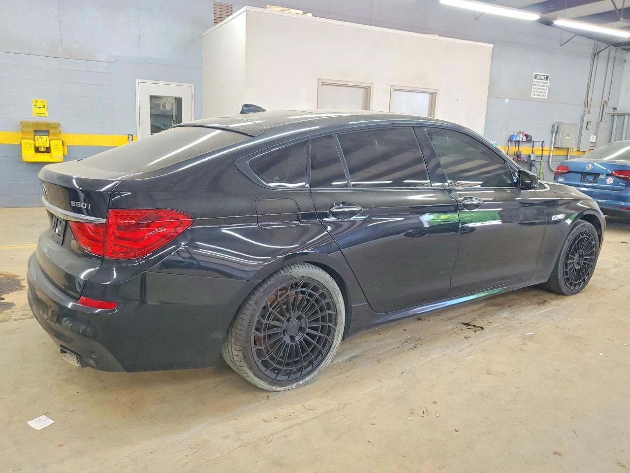 2013 BMW 550 Igt - zdjęcie 3