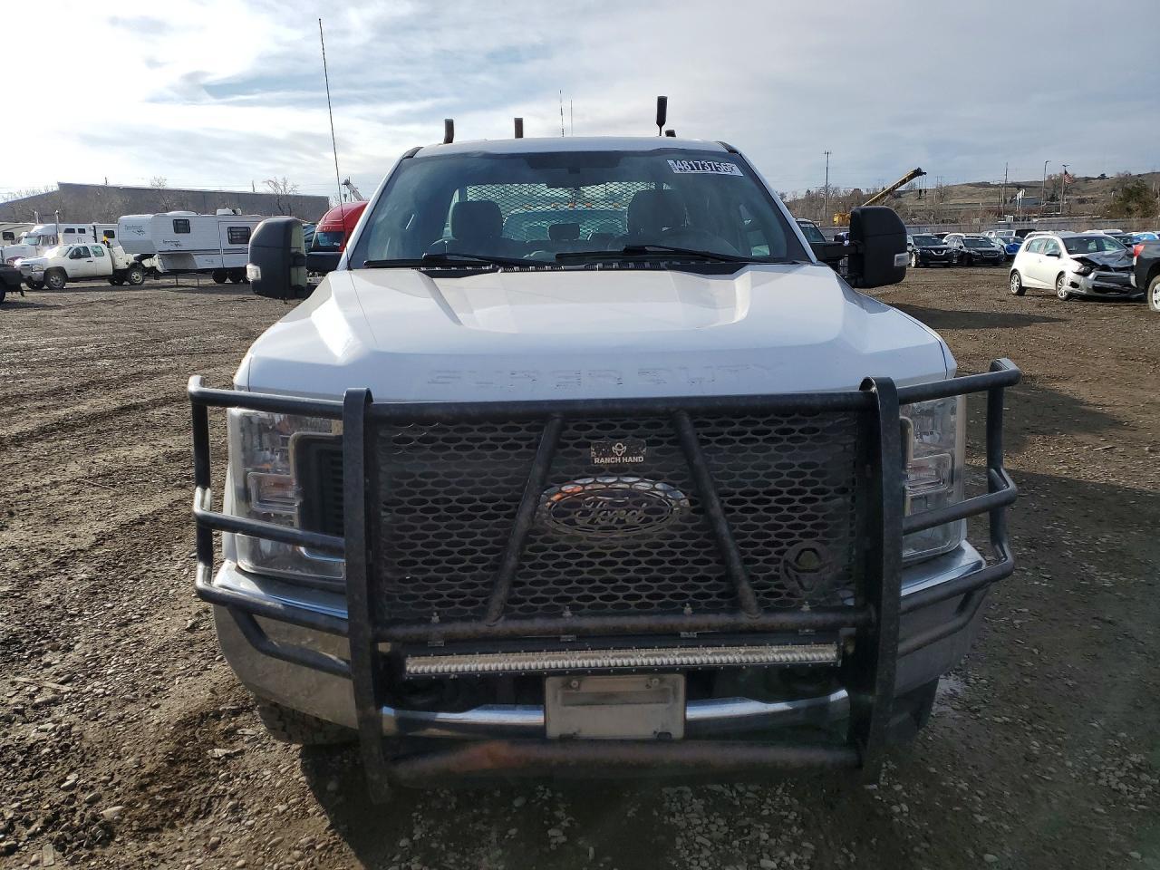2019 Ford F350 Super Duty - zdjęcie 5