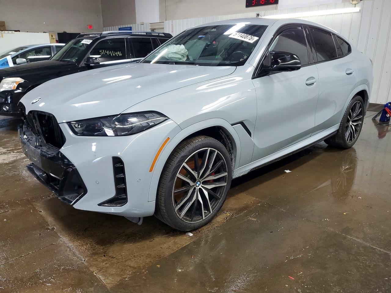 2024 BMW X6 M60I - zdjęcie główne