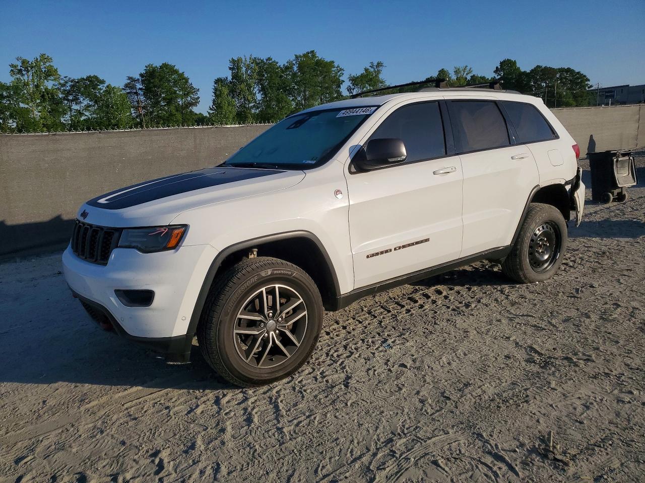 2018 Jeep Grand Cherokee Trailhawk - zdjęcie główne