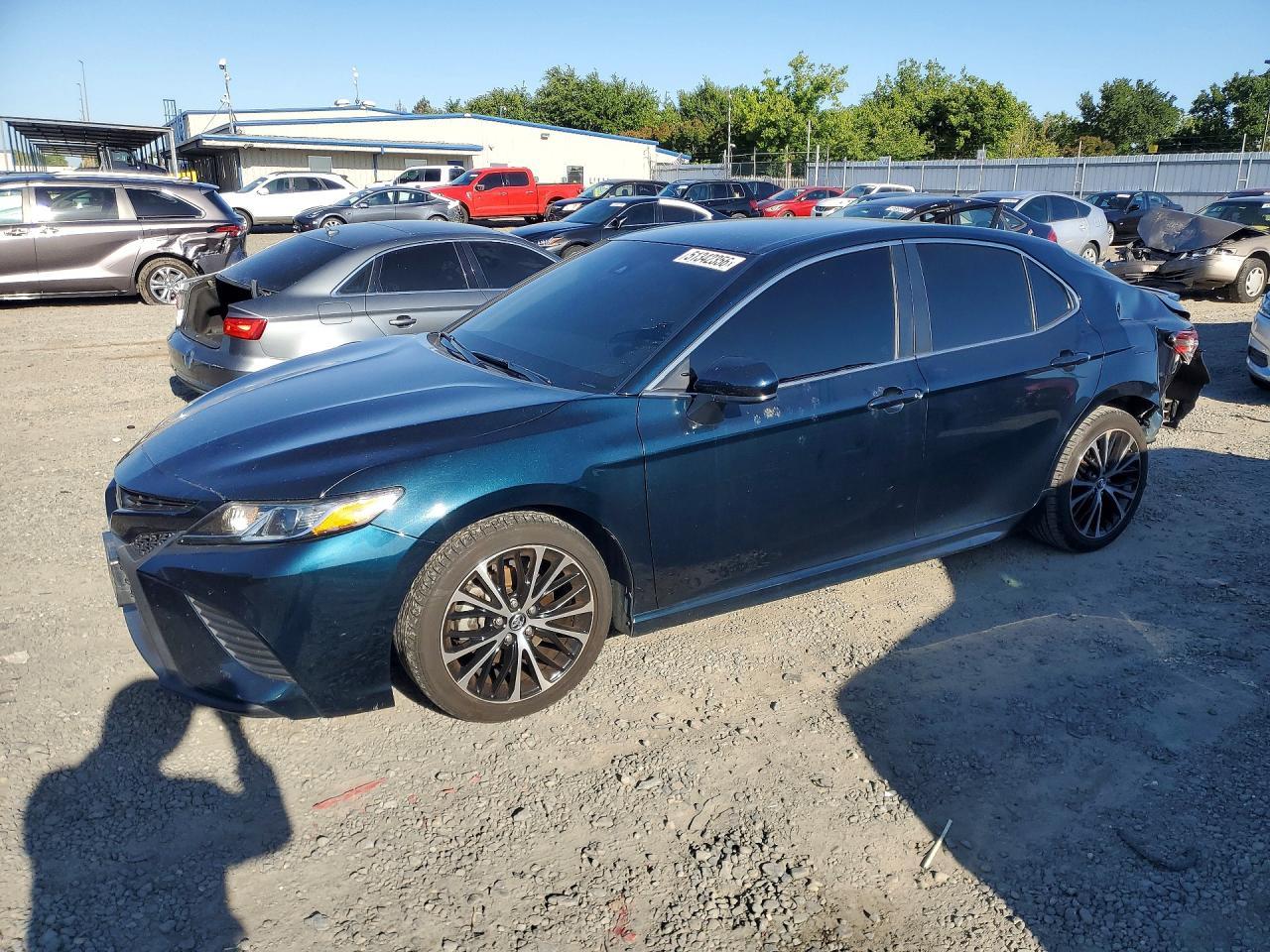 2018 Toyota Camry Se - zdjęcie główne