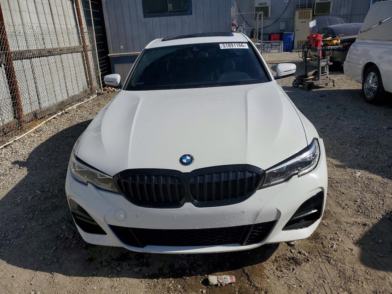 2021 BMW 330I - zdjęcie 5