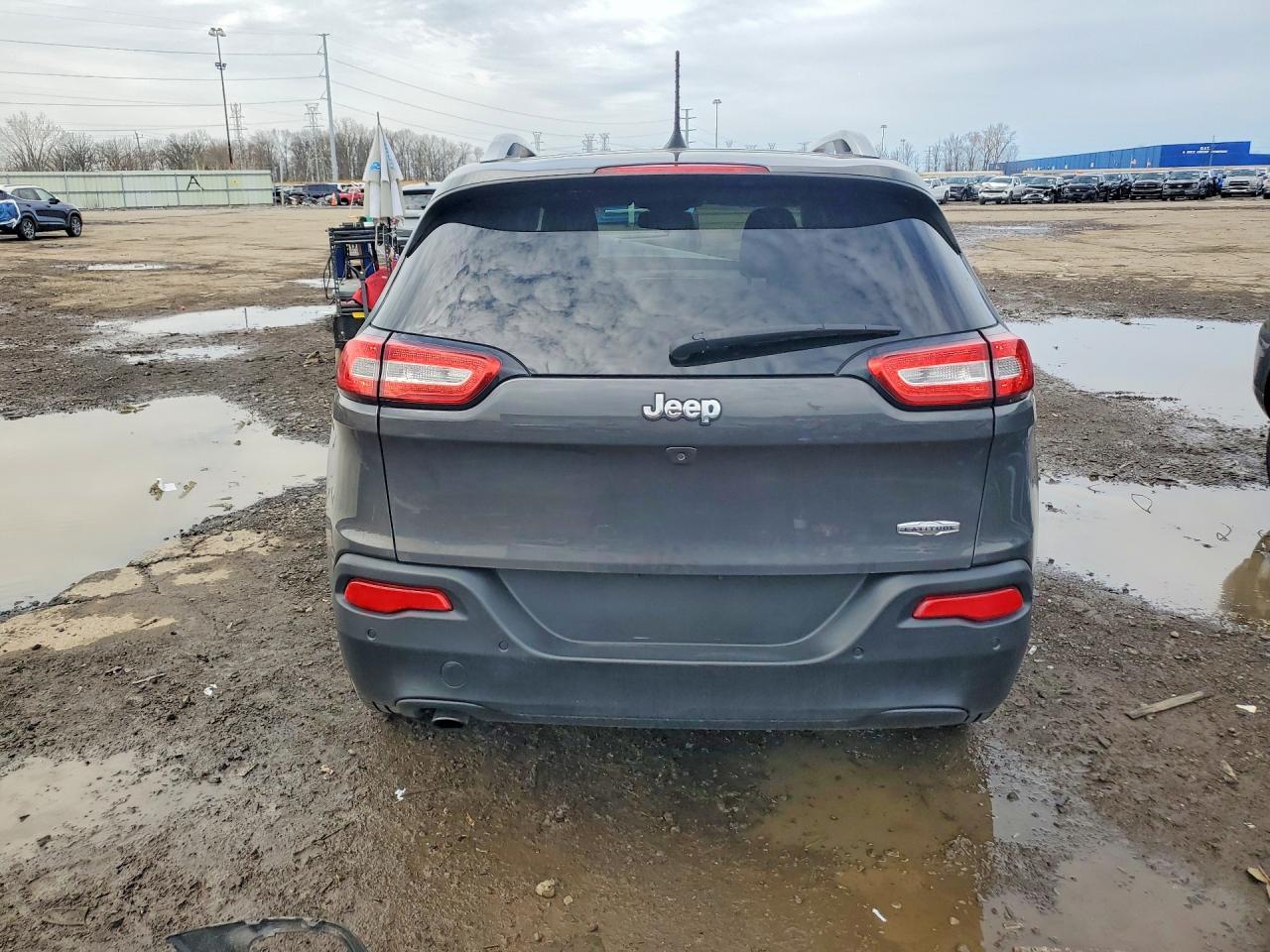 2016 Jeep Cherokee Latitude - zdjęcie 6
