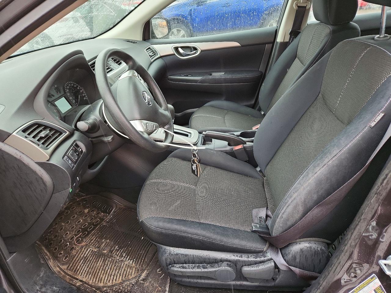 2014 Nissan Sentra S - zdjęcie 7