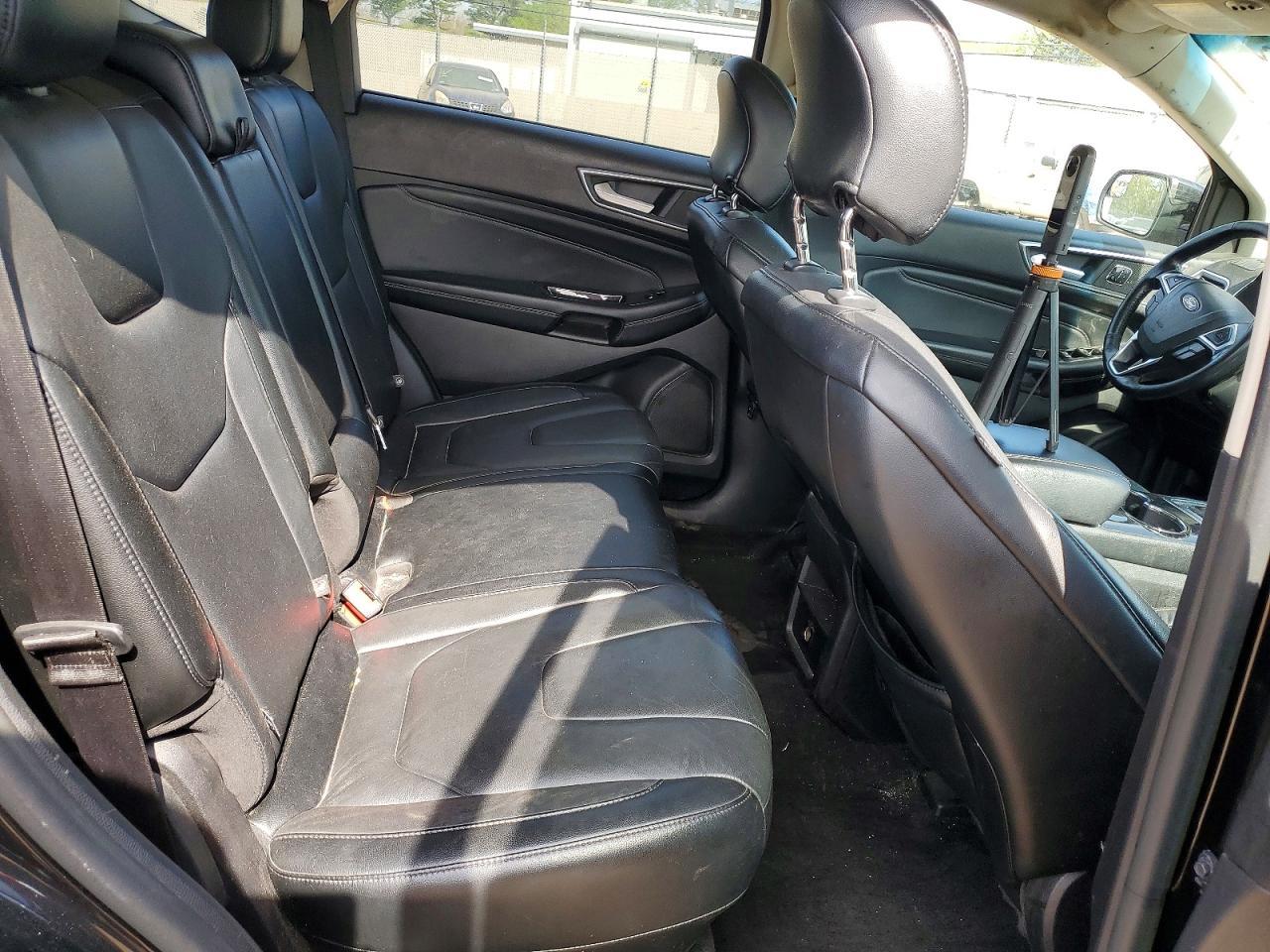 2015 Ford Edge Titanium - zdjęcie 11