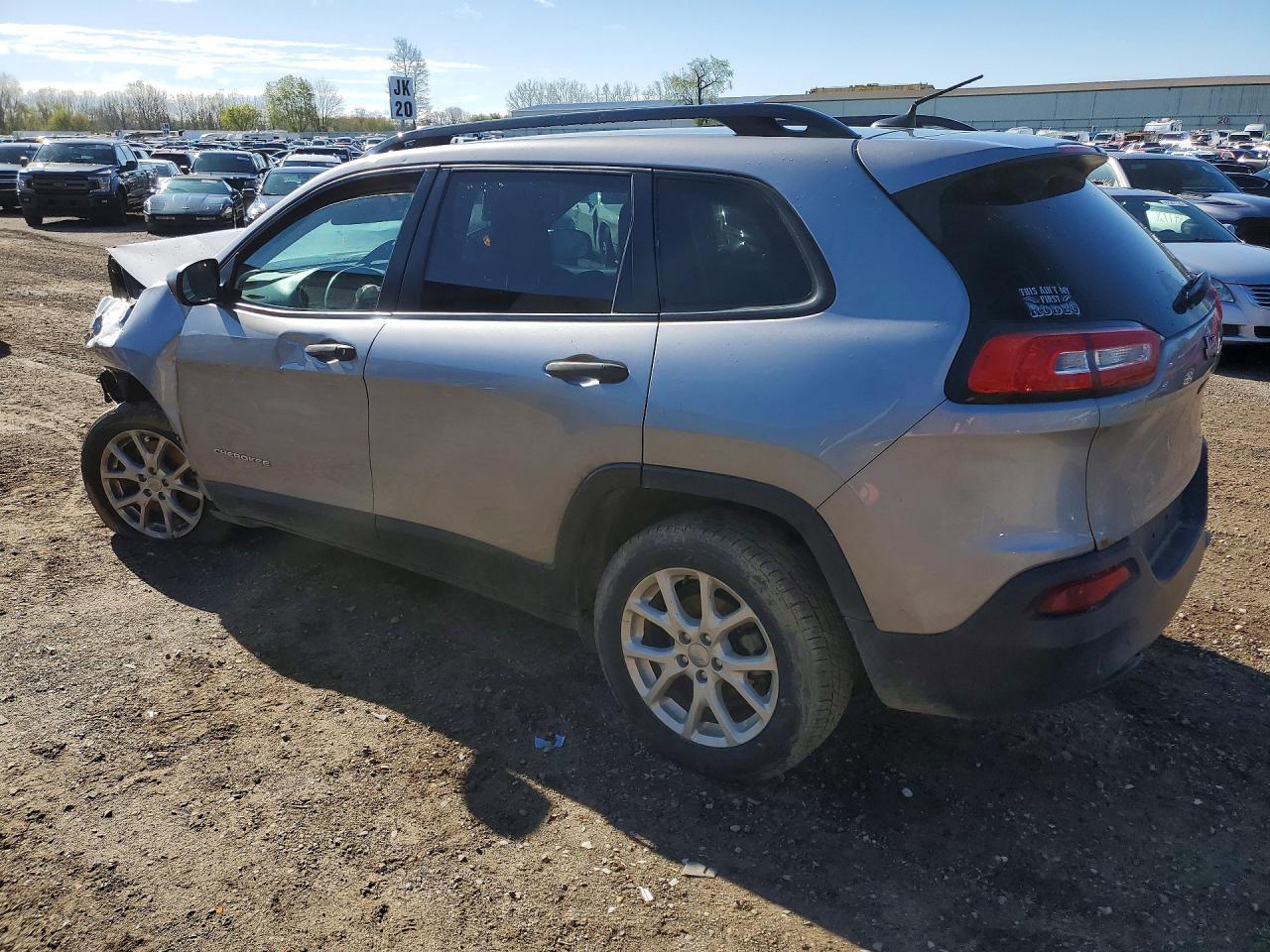 2016 Jeep Cherokee Sport - zdjęcie 2