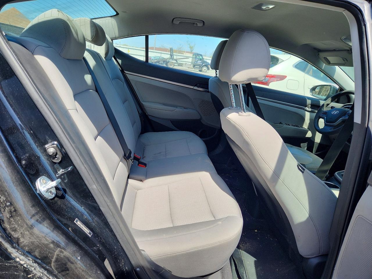 2018 Hyundai Elantra Se - zdjęcie 10