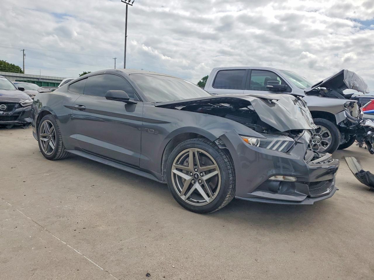 2016 Ford Mustang Gt - zdjęcie 4