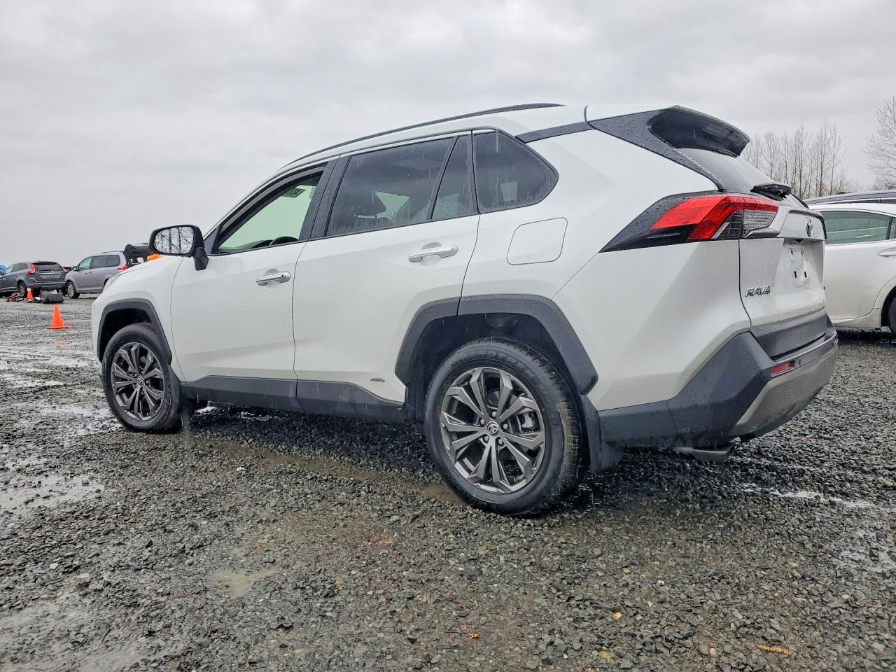 Toyota RAV 4 - zdjęcie 2