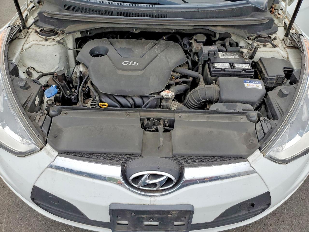 2016 Hyundai Veloster - zdjęcie 11