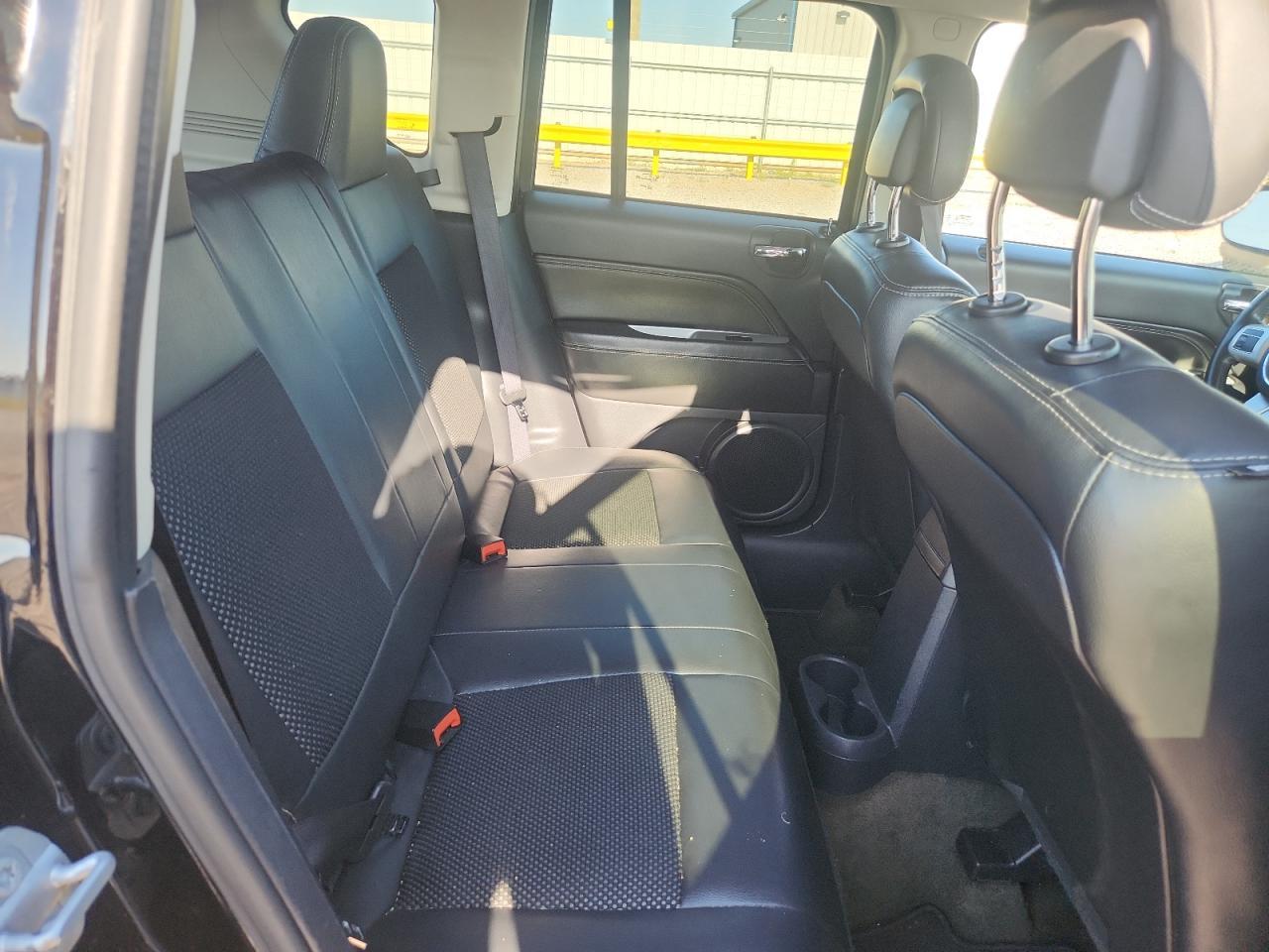 2016 Jeep Compass Latitude - zdjęcie 11