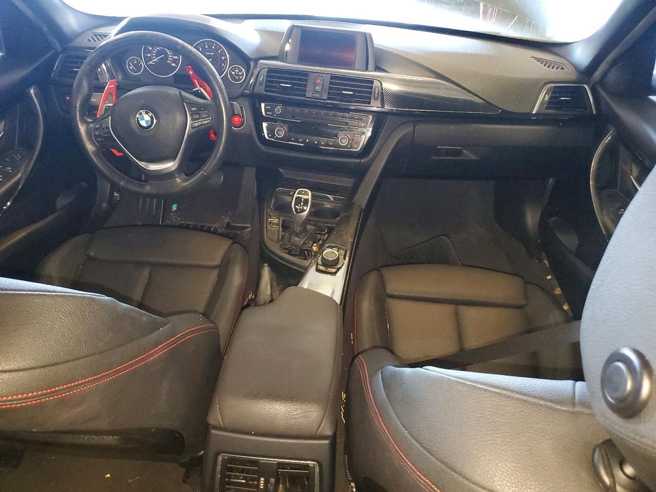 2017 BMW 330 I - zdjęcie 8