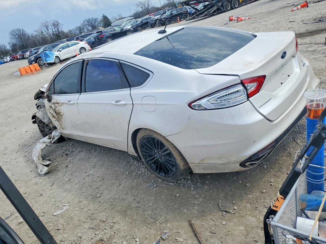 2016 Ford Fusion Se - zdjęcie 2