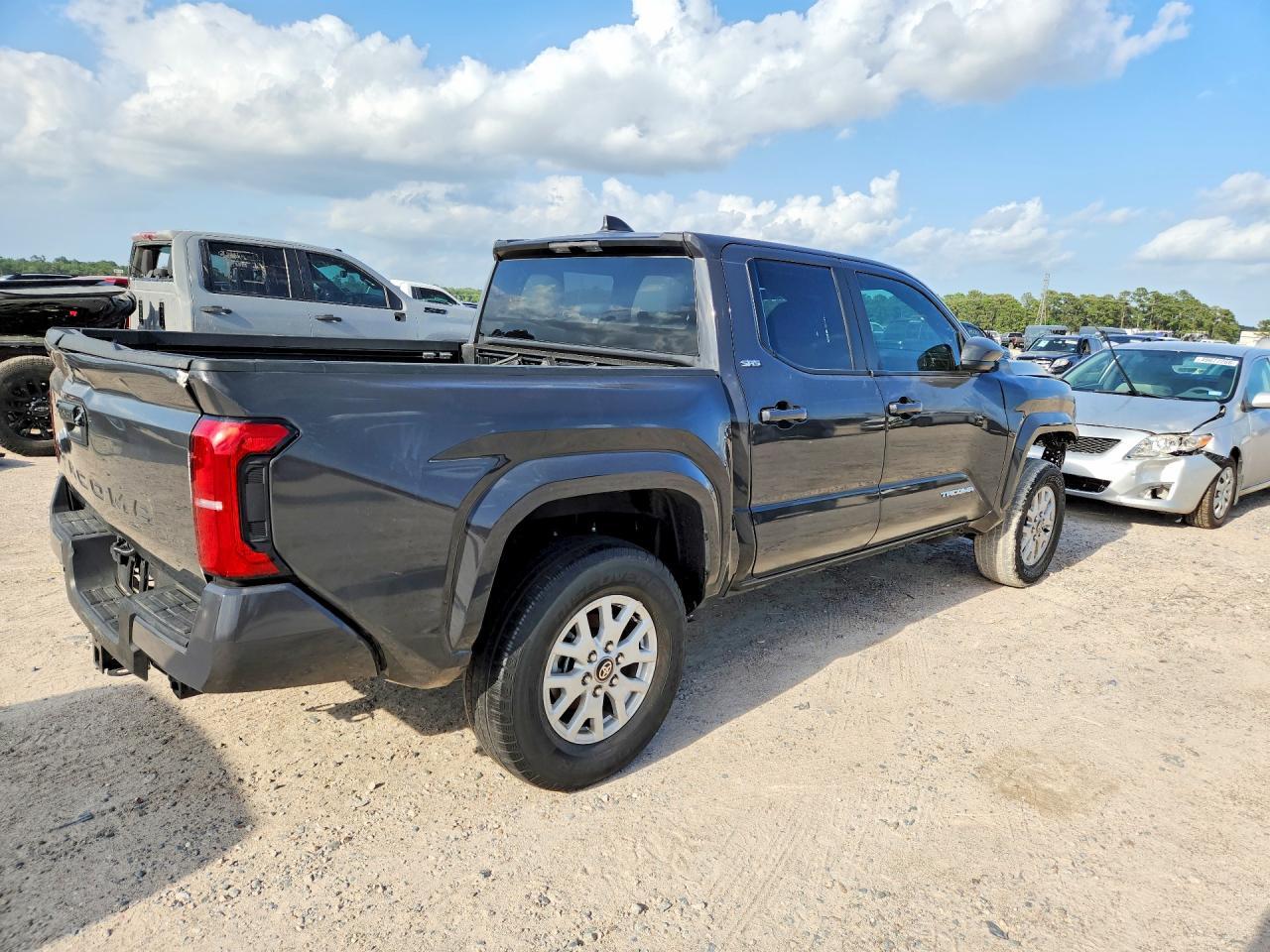 2025 Toyota Tacoma Sr5 - zdjęcie 3