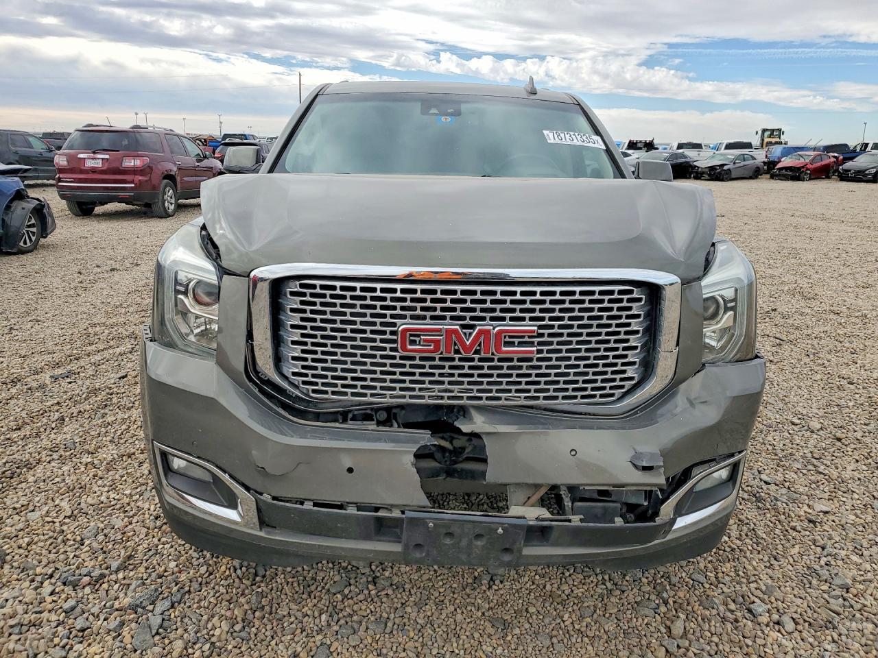2017 GMC Yukon Xl Denali - zdjęcie 5