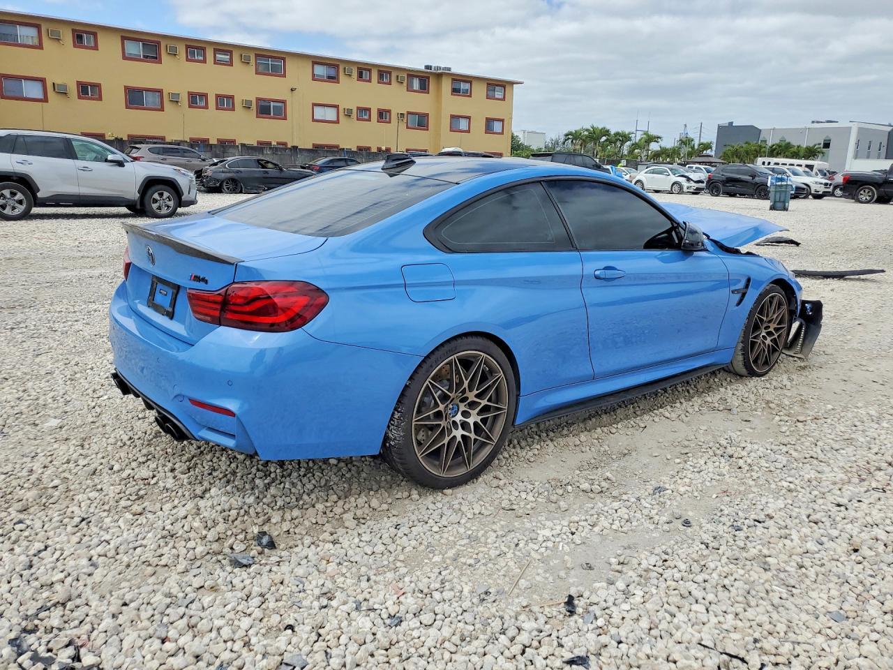 2016 BMW M4 - zdjęcie 3