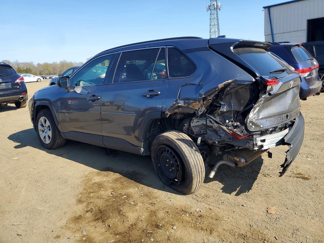2021 Toyota Rav4 Le - zdjęcie 2