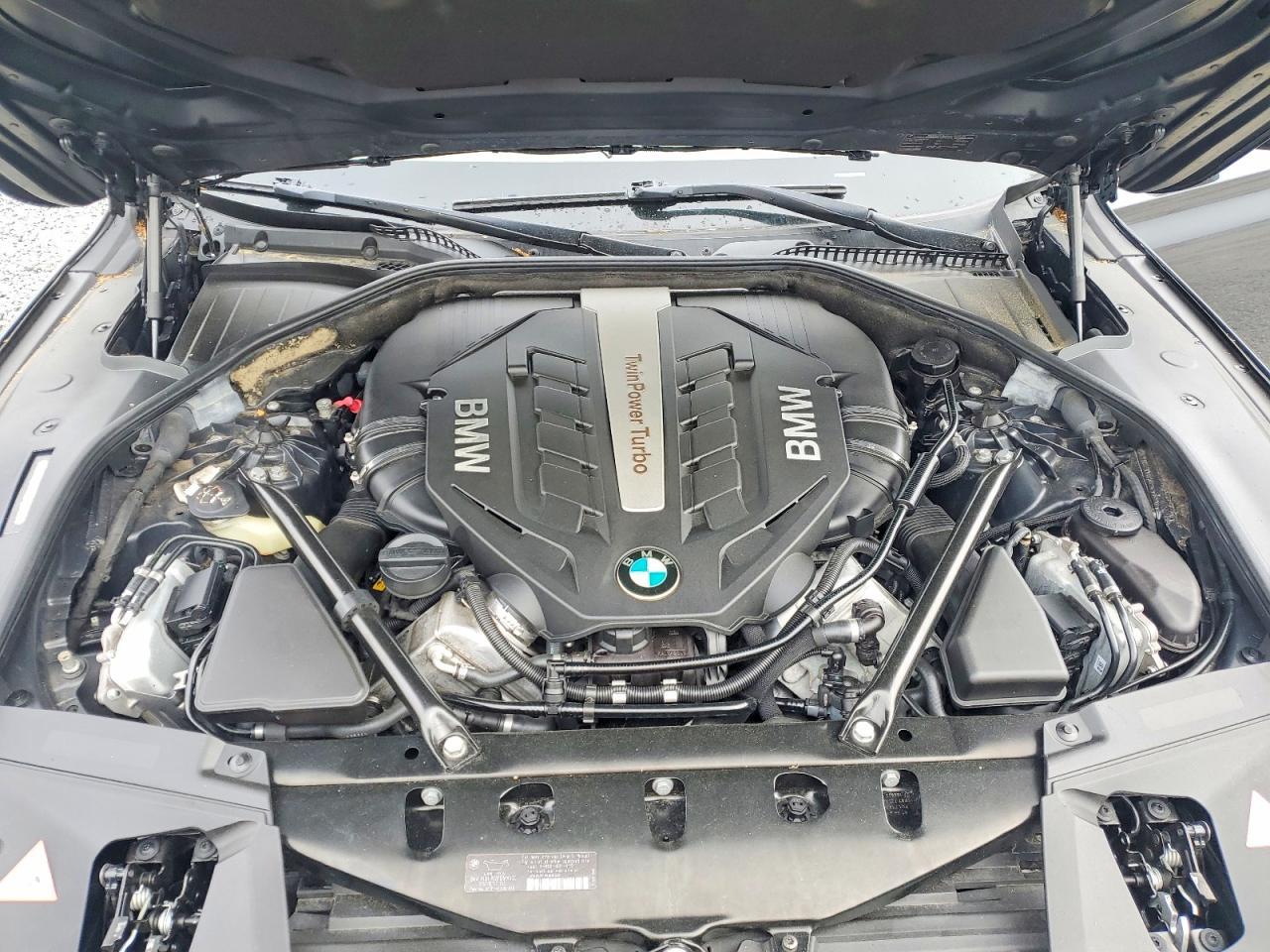 2013 BMW 750 Li - zdjęcie 11