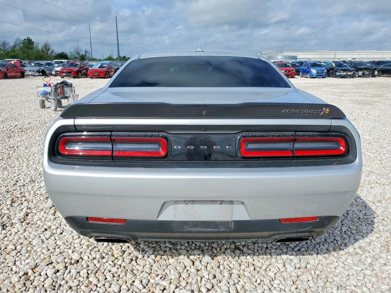 2023 Dodge Challenger R - zdjęcie 6