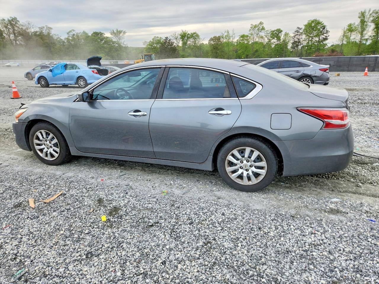 2014 Nissan Altima 2.5 S - zdjęcie 2