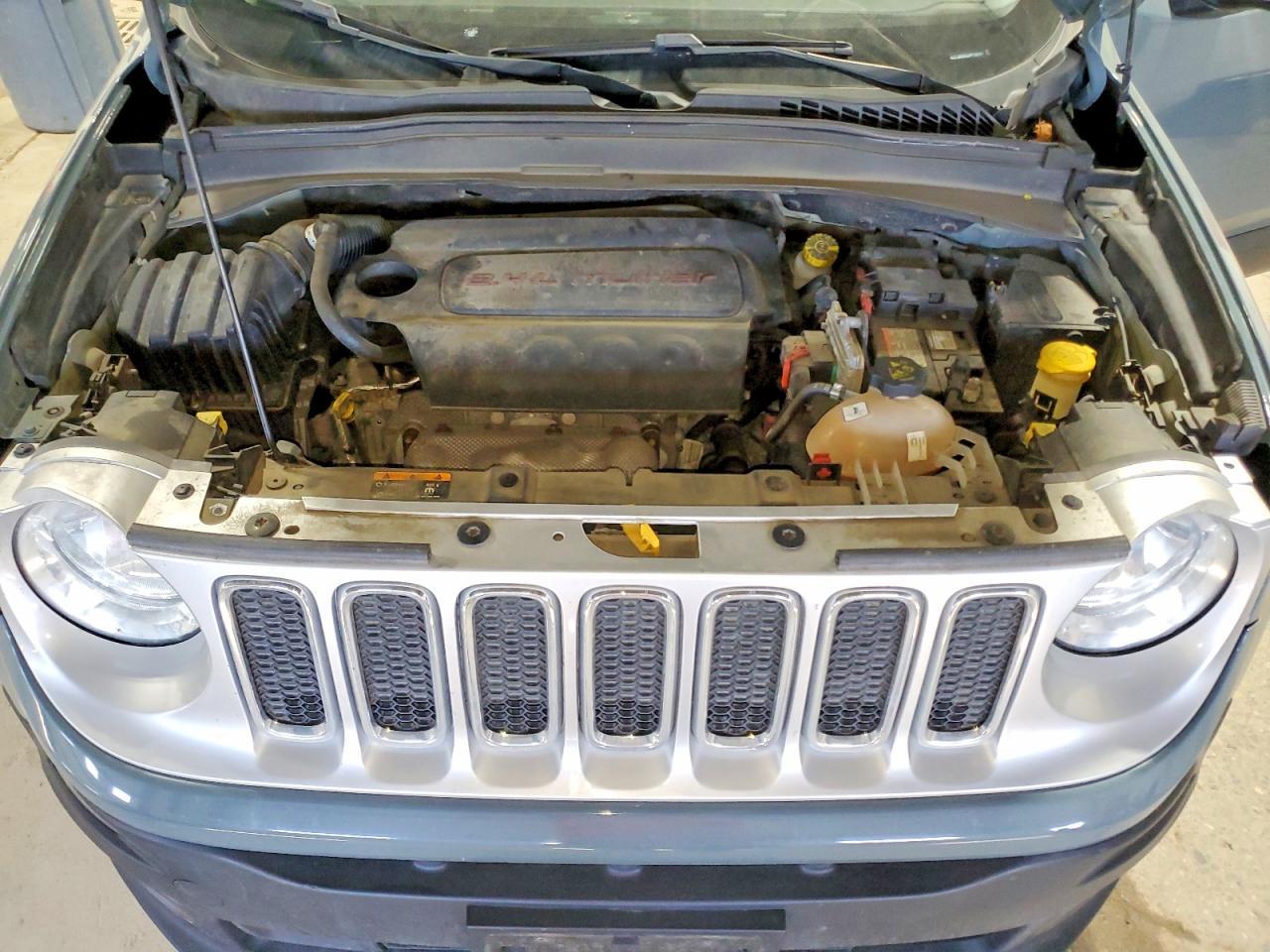 2017 Jeep Renegade Limited - zdjęcie 12