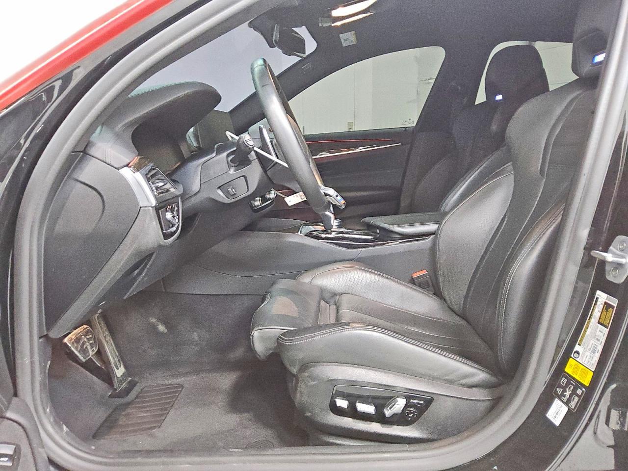 2020 BMW M5 Base - zdjęcie 7