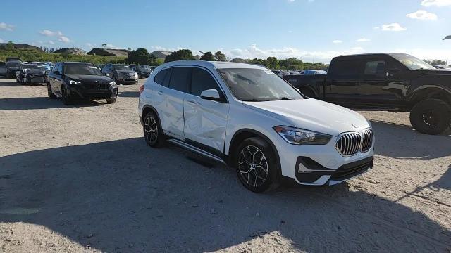 2020 BMW X1 xDrive28I - zdjęcie 13