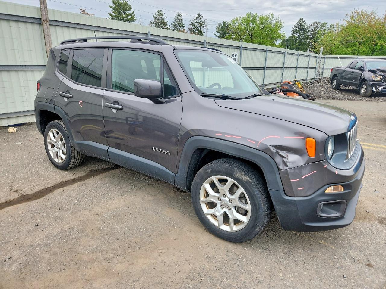 2018 Jeep Renegade Latitude - zdjęcie 4