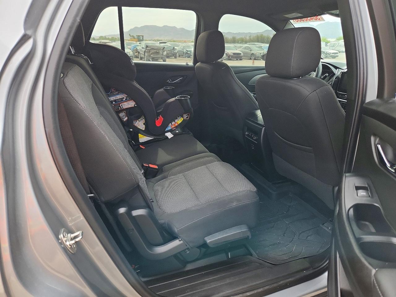 2023 Chevrolet Traverse Lt - zdjęcie 11