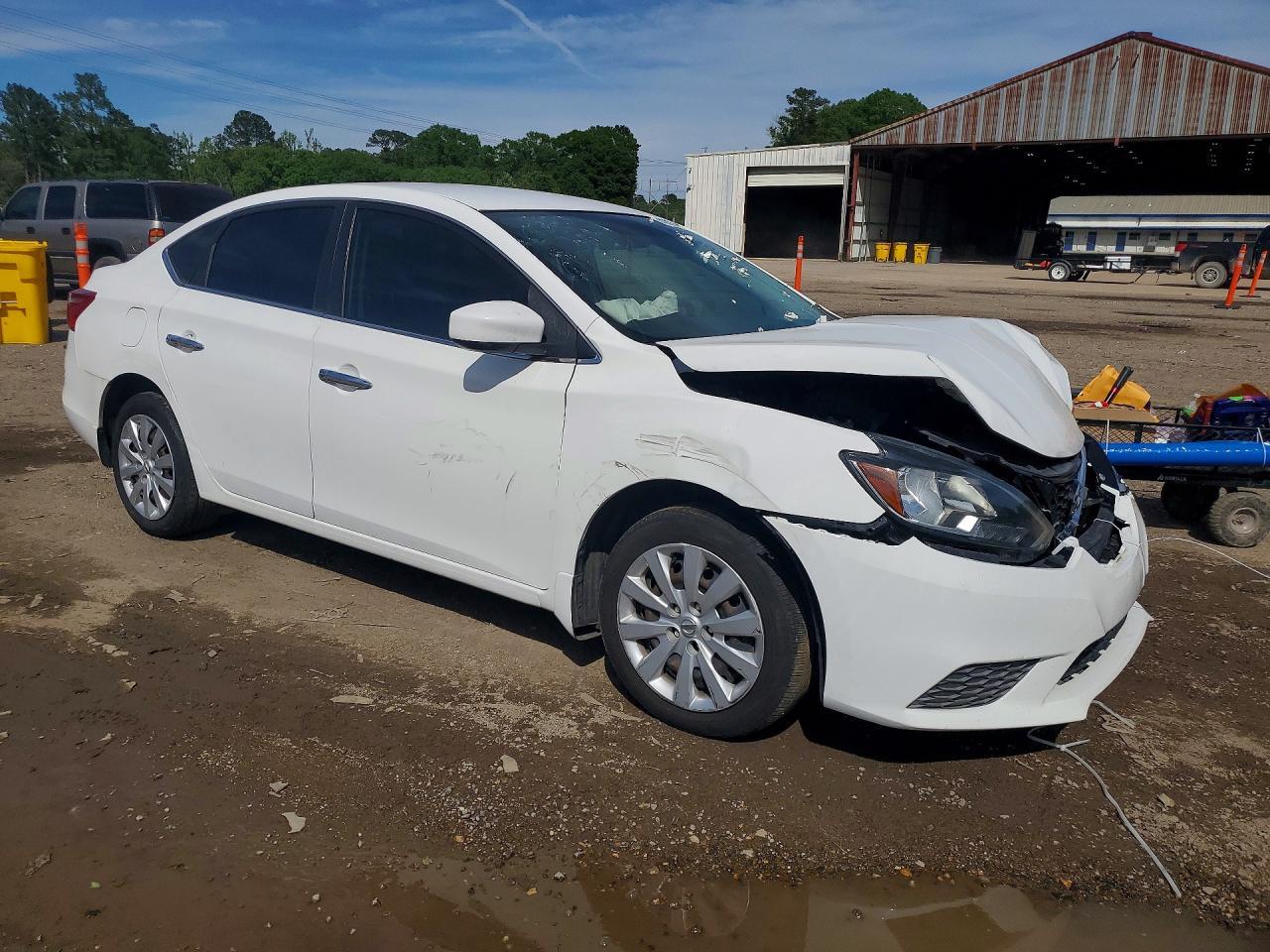 2019 Nissan Sentra S - zdjęcie 4